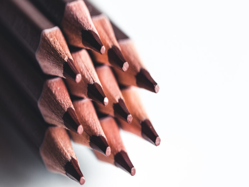 Best Colored Pencils with Sharpener for Artists